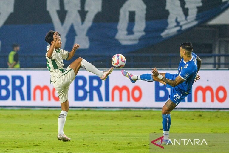 Persib Bandung Perlu Empat Poin untuk Amankan Gelar Juara