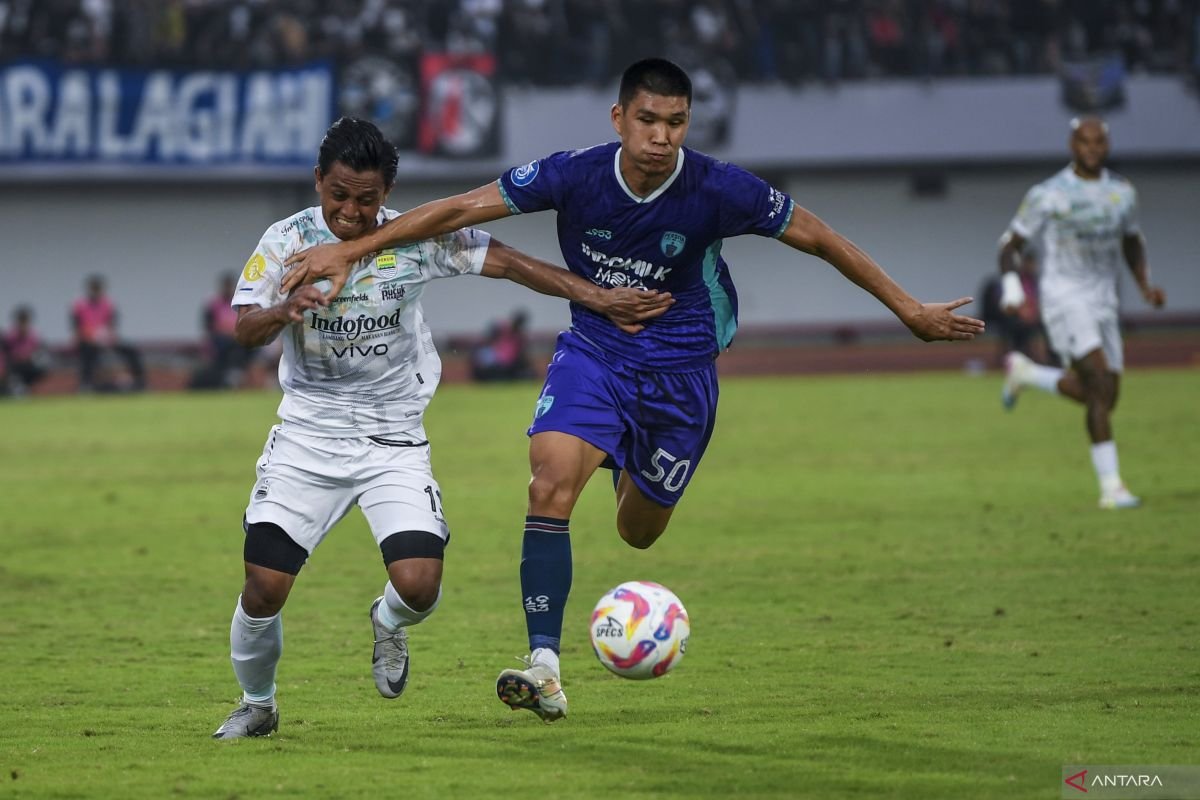 Hodak Memuji Penampilan Tim Persib Meski Hasil Pertandingan Tak Menguntungkan