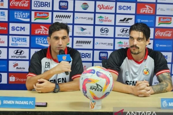 Pelatih Semen Padang Almeida Berambisi Raup Tiga Poin di Kandang Persija