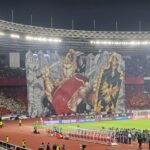 Pertunjukan Tifo Pendekar: Warna dan Gerakan dalam Laga Indonesia vs China