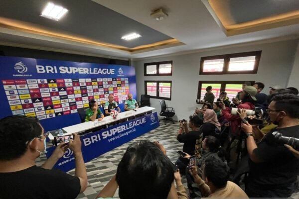 Persebaya Siaga Menghadapi PSIM di Laga Pembuka Super League 2025/2026