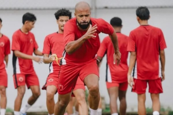 Sure! Here are some alternate titles for "Jadwal Lengkap PSM Makassar di Super League Musim 2025/2026":

1. "Rangkaian Pertandingan PSM Makassar di Super League 2025/2026"
2. "Daftar Pertandingan PSM Makassar untuk Musim Super League 2025/2026"
3. "Jadwal Pertandingan PSM Makassar: Super League 2025/2026"
4. "Kalender Pertandingan PSM Makassar di Super League 2025/2026"
5. "PSM Makassar: Jadwal Super League 2025/2026"
6. "Semua Jadwal PSM Makassar di Super League Musim 2025/2026"
7. "Jadwal Pertandingan Lengkap PSM Makassar di Super League 2025/2026"
8. "PSM Makassar di Super League: Seluruh Jadwal Musim 2025/2026"
9. "Jadwal Super League 2025/2026 PSM Makassar: Lengkap dan Terupdate"
10. "Panduan Jadwal PSM Makassar dalam Super League 2025/2026"

Feel free to use or modify any of these suggestions!