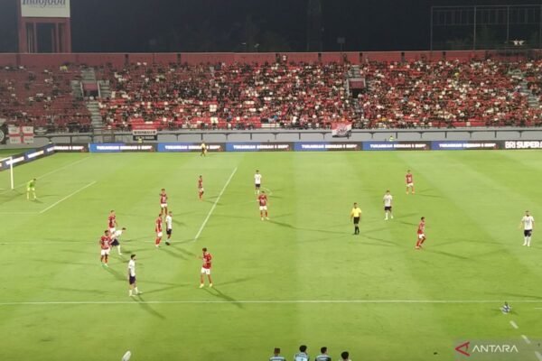 Bali United dan Persita Berakhir Imbang Tanpa Gol