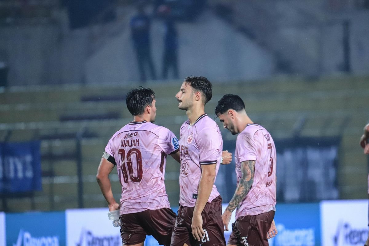 Alternatif judul yang bisa digunakan adalah: "OKS: Persik Kediri Siap Tempuh Pertandingan Krusial Melawan Persija Jakarta untuk Raih Poin